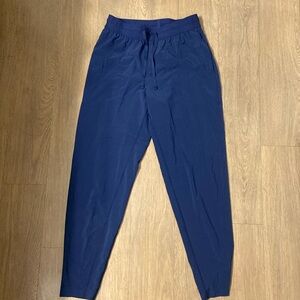 Mens Nike yoga light weight pants. Size small